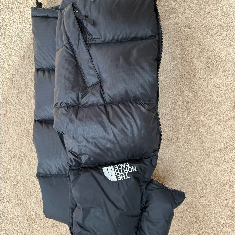 The North Face Charcoal Puffer Jacket - Picture 6 of 6